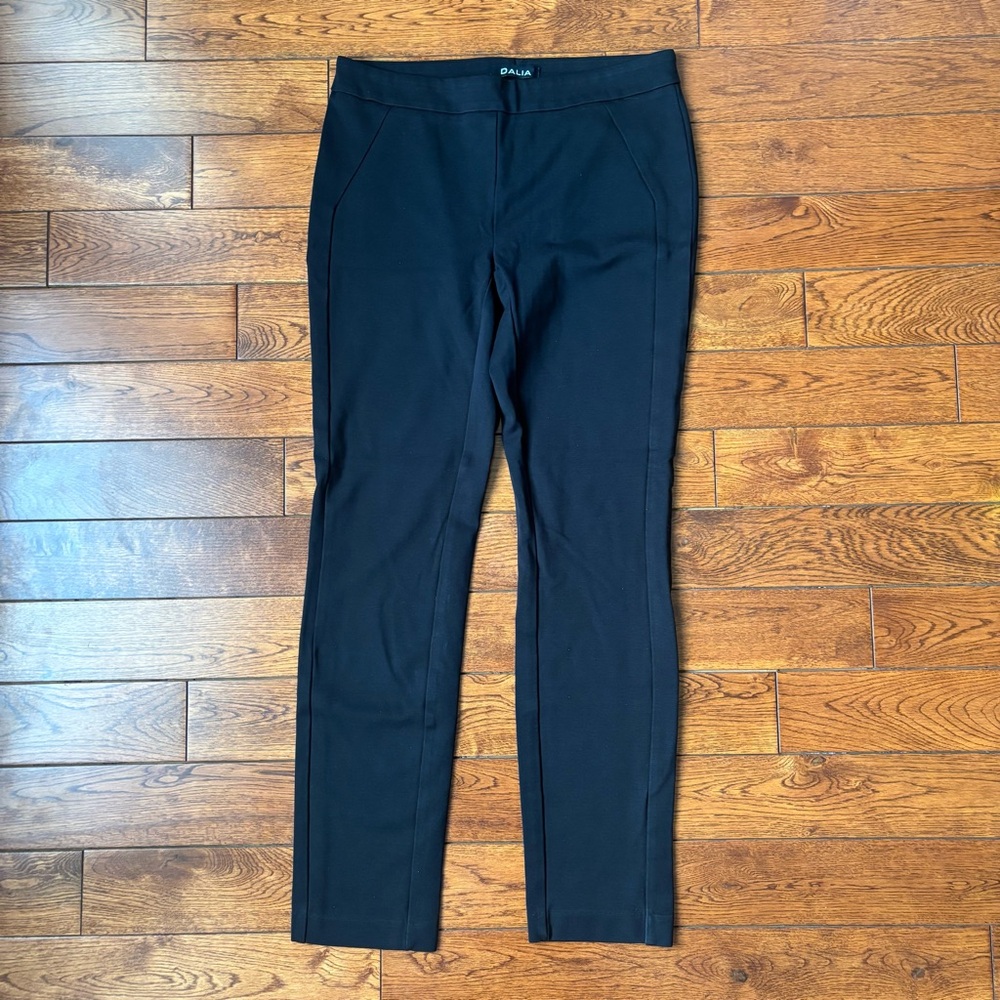 💫 5/$15: Dalia Classic Black Stretch Trousers Women’s Size 4